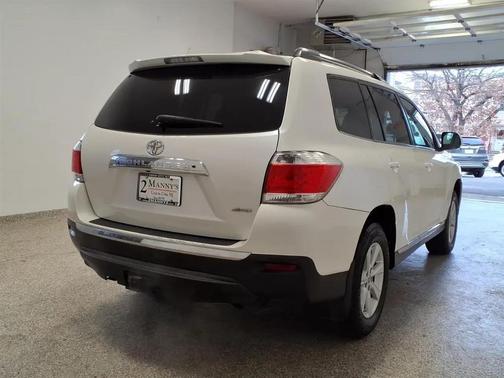 2013 Toyota Highlander Base Plus