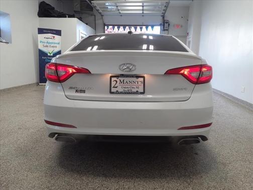 Quartz White Pearl 2017 Hyundai SONATA Sport