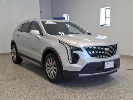 Radiant Silver Metallic 2020 Cadillac XT4 Premium Luxury
