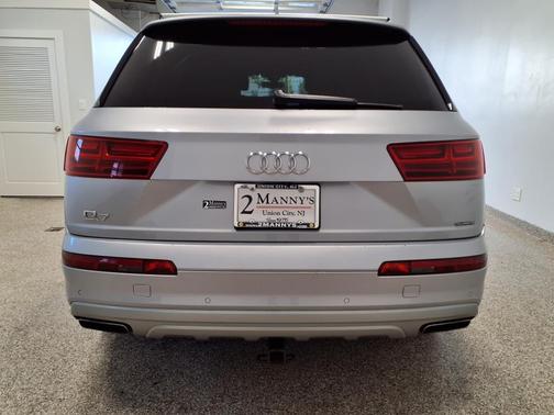 2019 Audi Q7 45 Premium Plus
