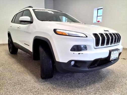 2016 Jeep Cherokee Altitude