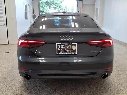 GRY 2019 Audi A5 45 Premium