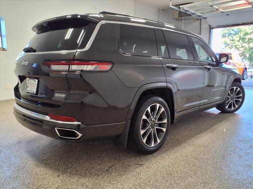 2022 Jeep Grand Cherokee L Overland