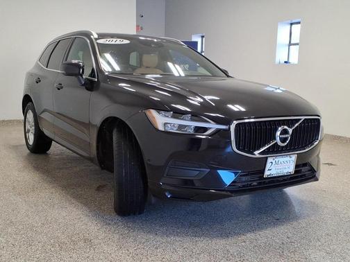 2019 Volvo XC60 T5 Momentum