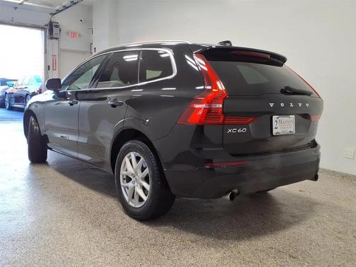 2019 Volvo XC60 T5 Momentum