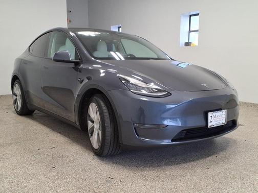 2021 Tesla Model Y Long Range Dual Motor All-Wheel Drive