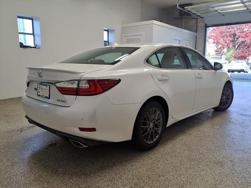 2018 Lexus ES 350 Base