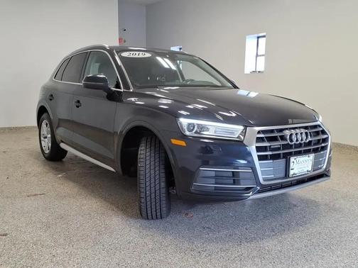 Moonlight Blue Metallic 2019 Audi Q5 45 Premium