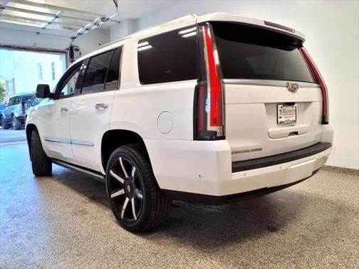 2018 Cadillac Escalade Premium Luxury