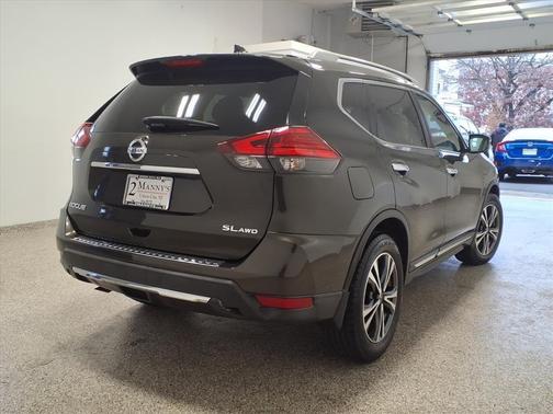 2017 Nissan Rogue SL