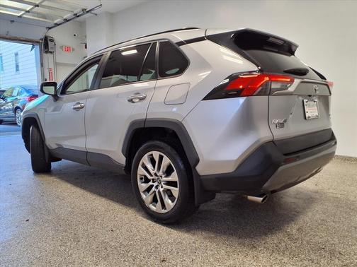 2020 Toyota RAV4 Limited