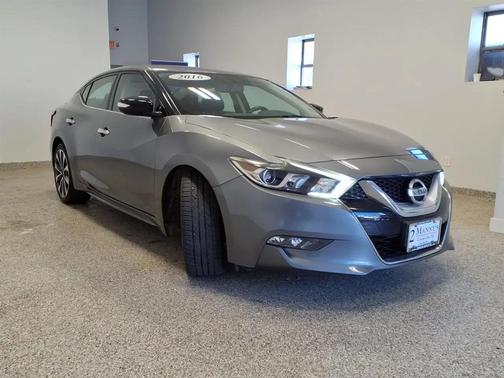 GRY 2016 Nissan Maxima 3.5 SR
