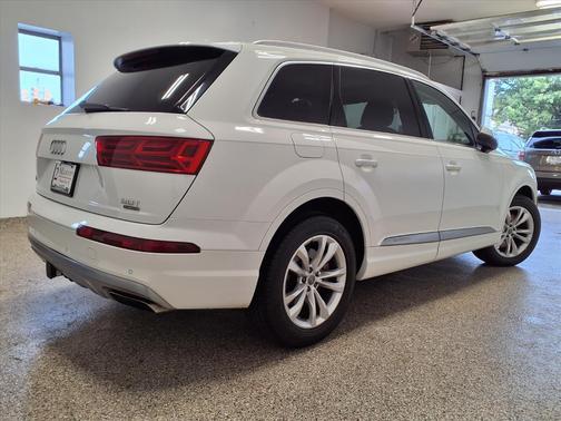 2017 Audi Q7 3.0T Premium