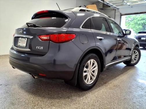 2009 INFINITI FX35 Base