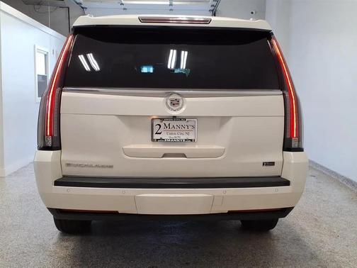 WHI 2015 Cadillac Escalade ESV Premium