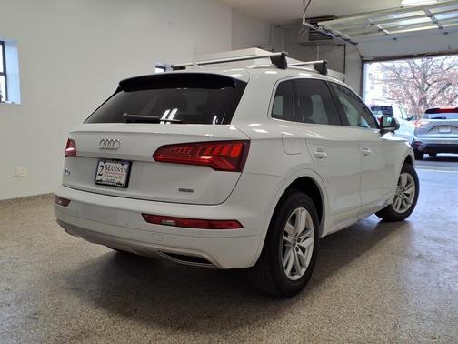2020 Audi Q5 45 Titanium Premium