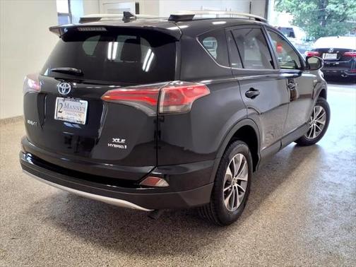2016 Toyota RAV4 Hybrid XLE
