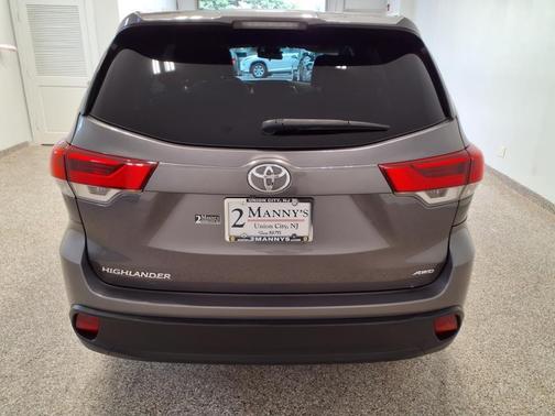 2018 Toyota Highlander LE