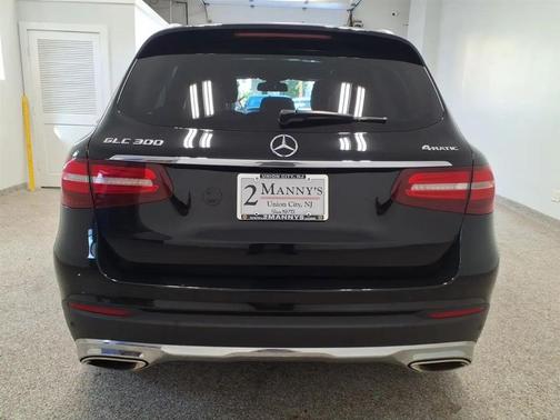 BLACK 2018 Mercedes-Benz GLC 300 4MATIC