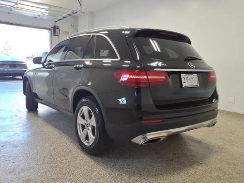 BLACK 2018 Mercedes-Benz GLC 300 4MATIC