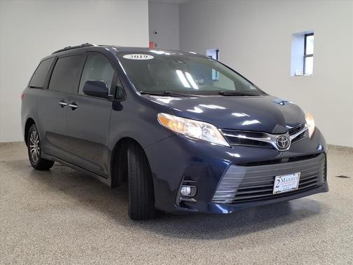 2019 Toyota Sienna XLE