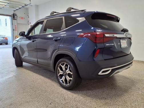 2021 Kia Seltos EX