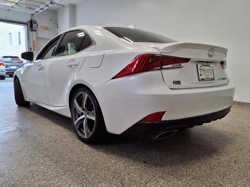 2018 Lexus IS 300 Base