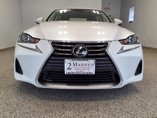 2018 Lexus IS 300 Base