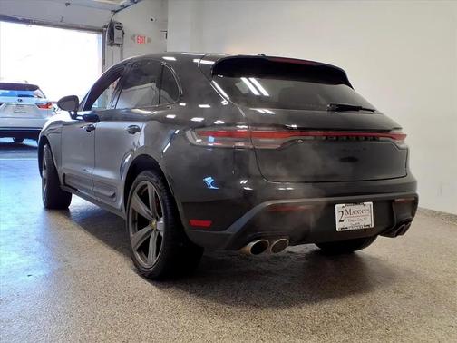 2022 Porsche Macan S