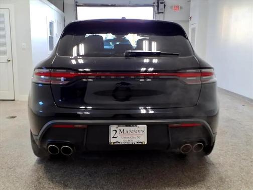 2022 Porsche Macan S