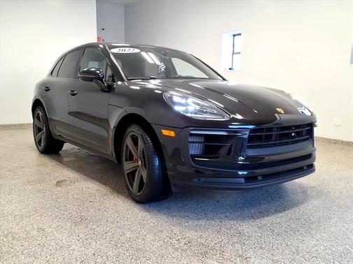 2022 Porsche Macan S