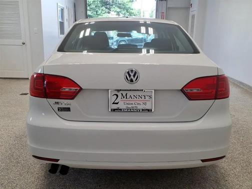 WHI 2014 Volkswagen Jetta S