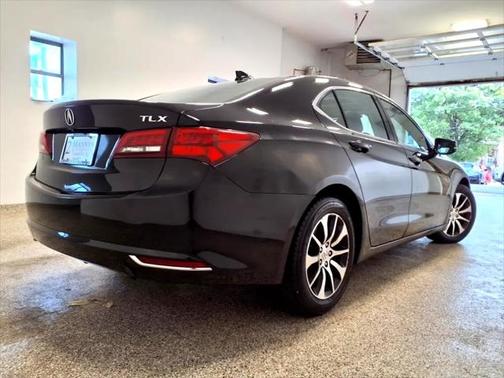 2017 Acura TLX w/Technology Package