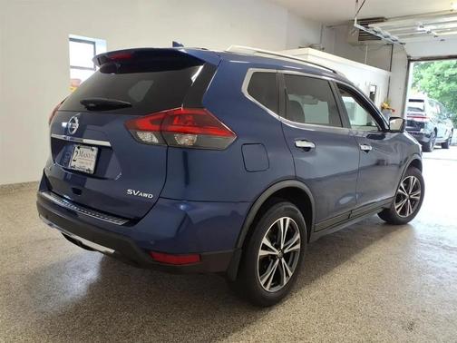 CASPIAN BLUE METALLIC 2019 Nissan Rogue SV