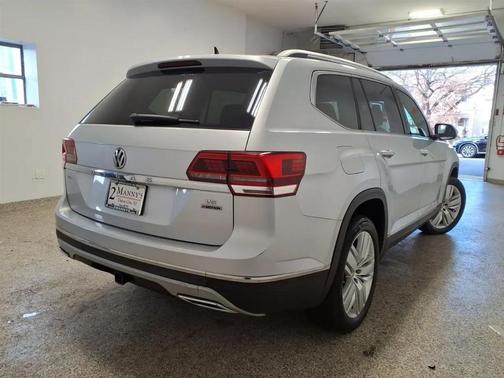 2018 Volkswagen Atlas 3.6L SEL Premium