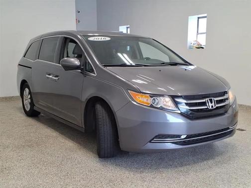 GRY 2016 Honda Odyssey SE