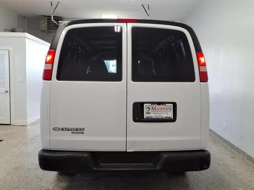 2011 Chevrolet Express 1500 Work Van