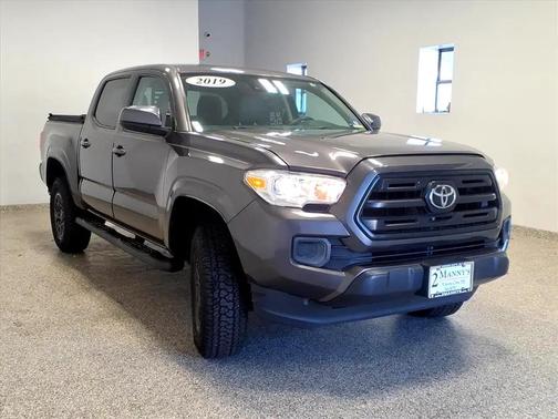 2019 Toyota Tacoma SR