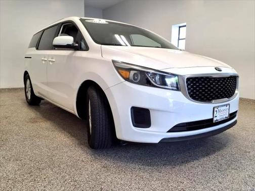 2016 Kia Sedona LX