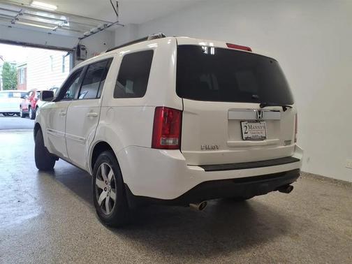 WHITE DIAMOND PEARL 2014 Honda Pilot Touring