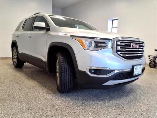 2019 GMC Acadia SLE-2