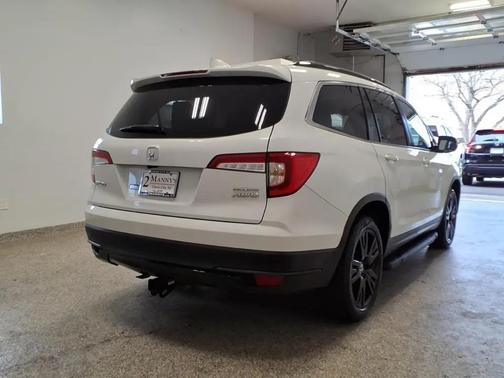 PLATINUM WHITE PEARL 2022 Honda Pilot Special Edition