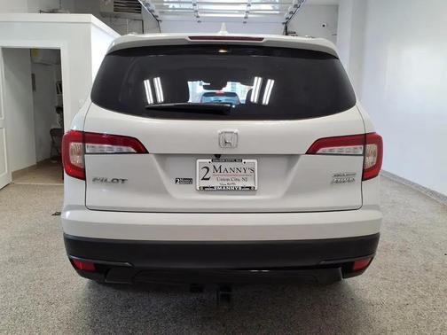 PLATINUM WHITE PEARL 2022 Honda Pilot Special Edition