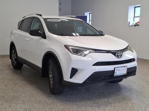 Super White 2016 Toyota RAV4 LE