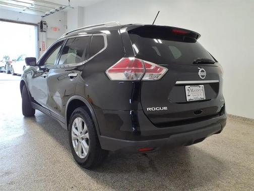 Super Black 2014 Nissan Rogue SV