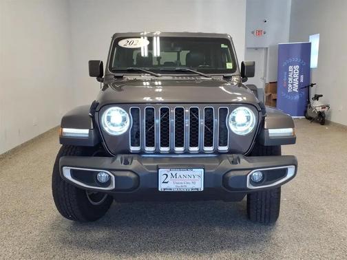 Granite Crystal Metallic Clearcoat 2020 Jeep Gladiator Overland