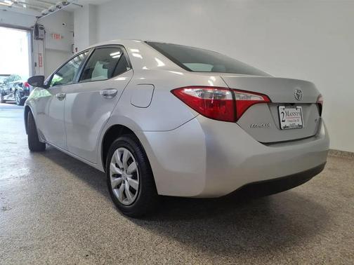 Classic Silver Metallic 2016 Toyota Corolla LE