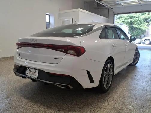 Glacial White Pearl 2022 Kia K5 LXS