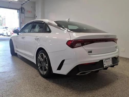 Glacial White Pearl 2022 Kia K5 LXS