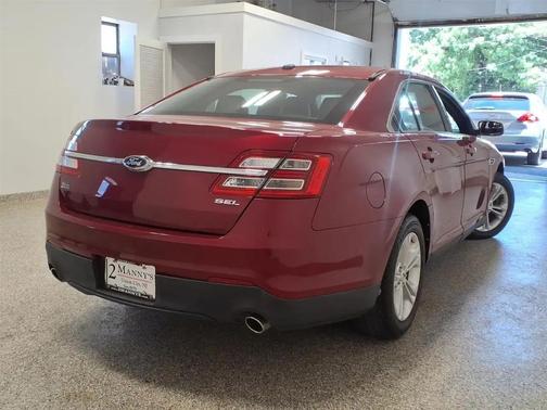 Ruby Red Metallic Tinted Clearcoat 2014 Ford Taurus SEL